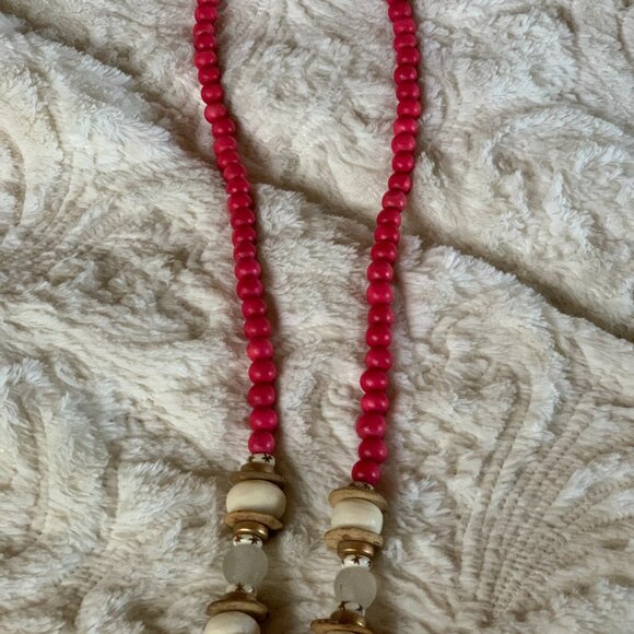 CAROLINA STRUNG LONG WOOD NECKLACE - Picture 2 of 5